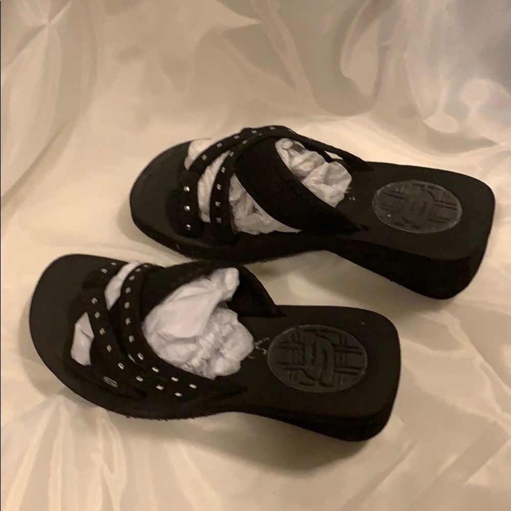 Skechers sandals